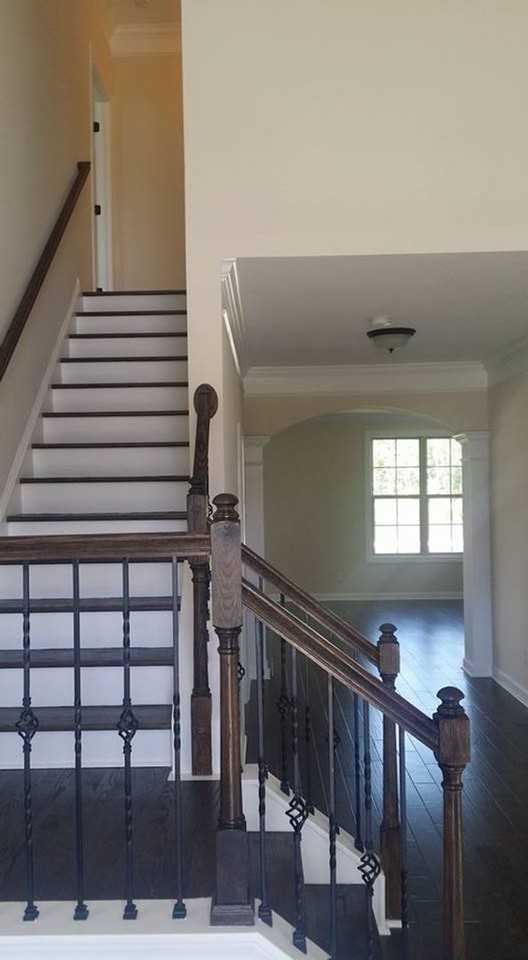 981 Kingswood Dr - Photo 2 of 27