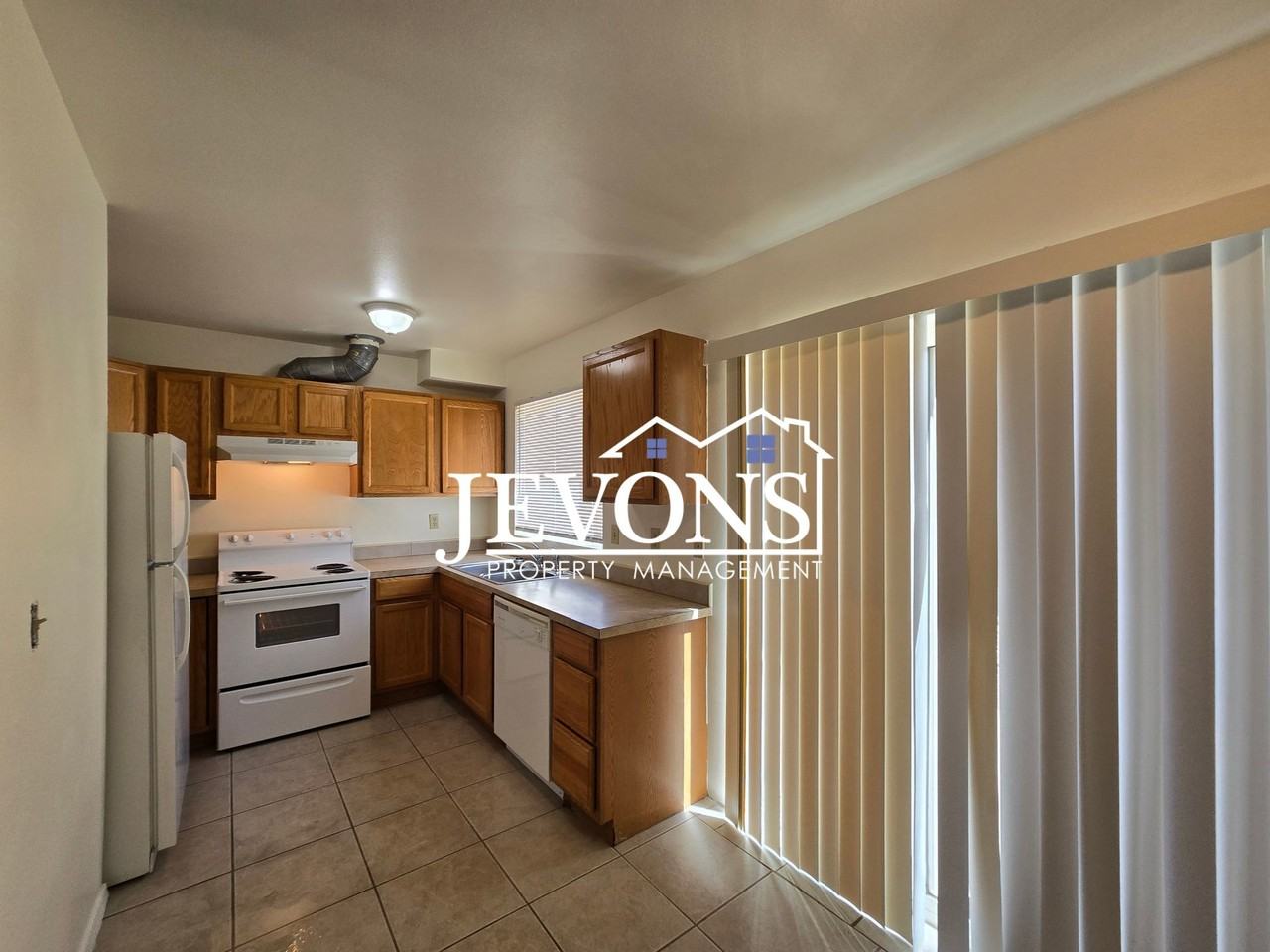 309 N Naches Ave Yakima, WA 98901 - Photo 2 of 27