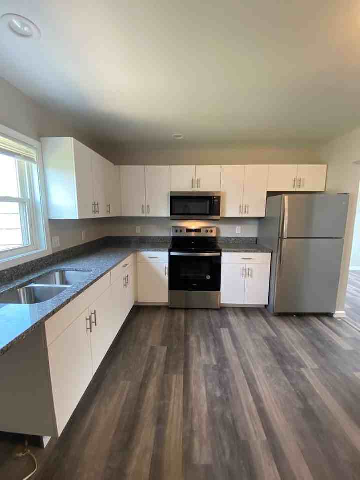 101-111 Brimmer Ave - Photo 3 of 13