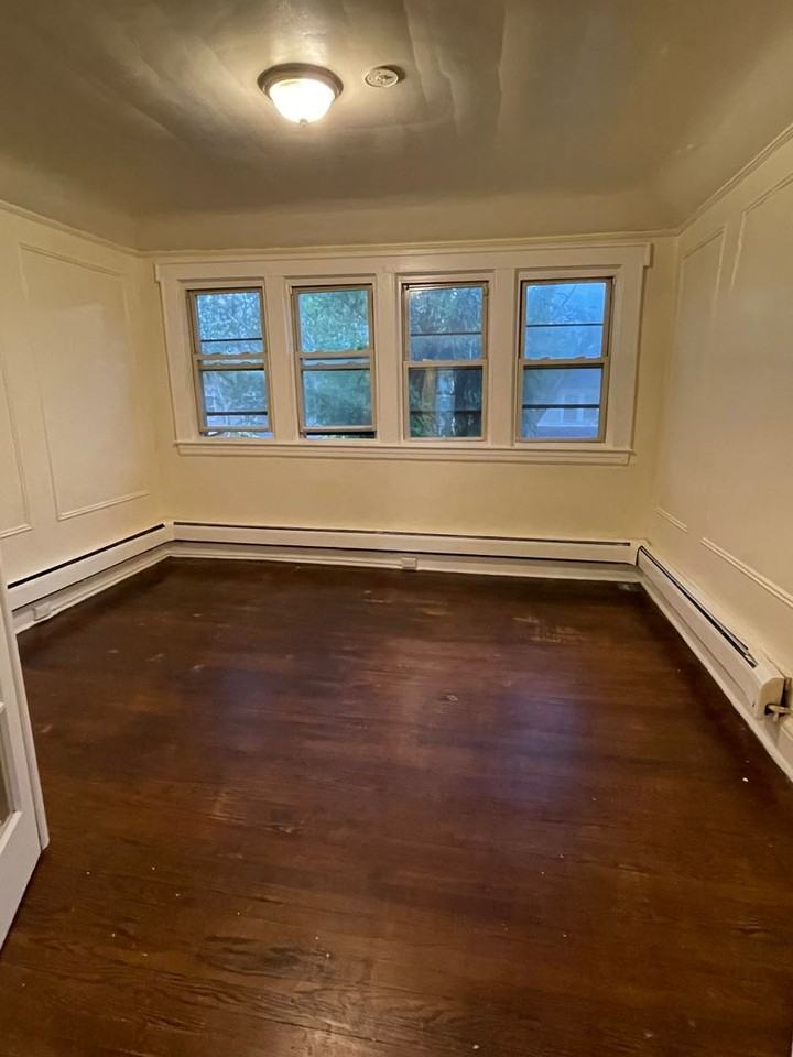 19-21 Poe Avenue - Photo 2 of 13