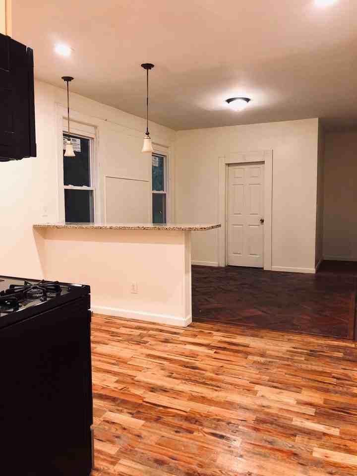 259-261 Hobson Street - Photo 3 of 10