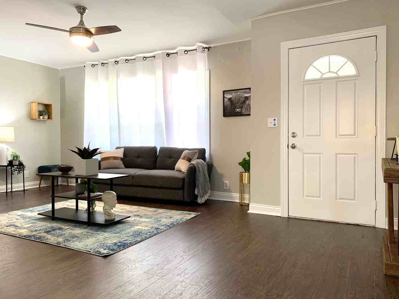 714 Woodlawn Drive - Photo 3 of 25