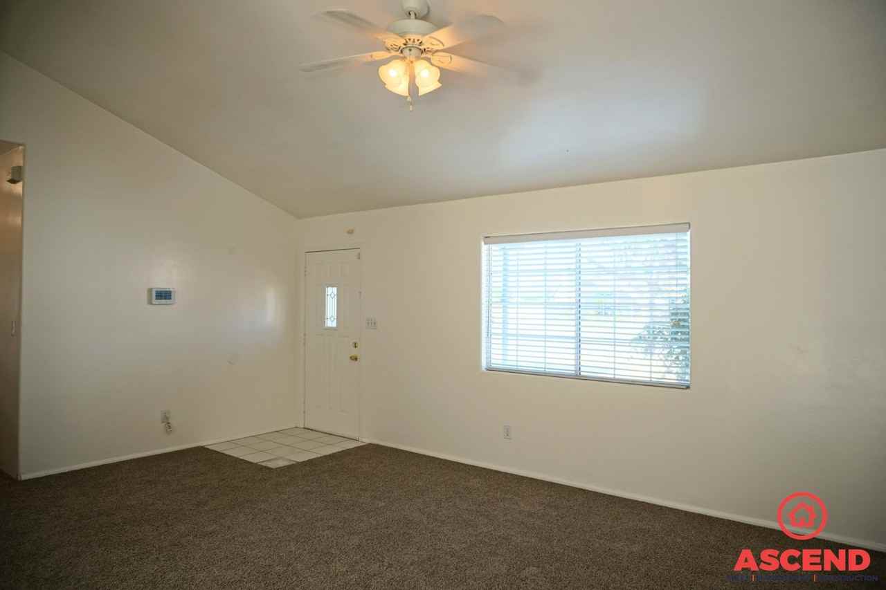 5216 Coxwold Abbey Ct - Photo 3 of 10