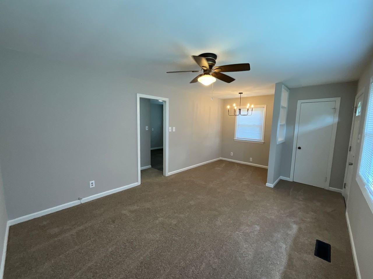 800 Rockett St - Photo 3 of 30