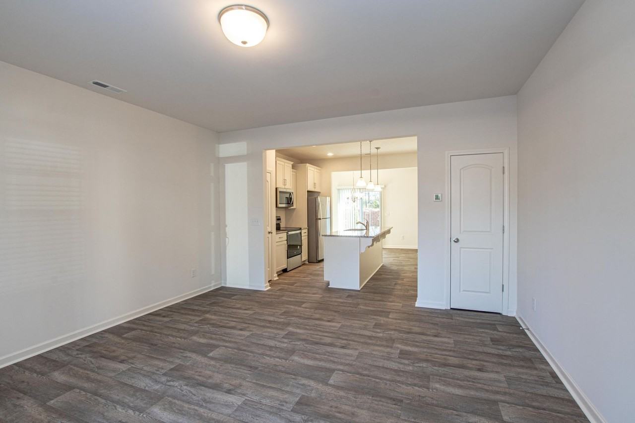 8579 Forest Point Rd Nw - Photo 3 of 27