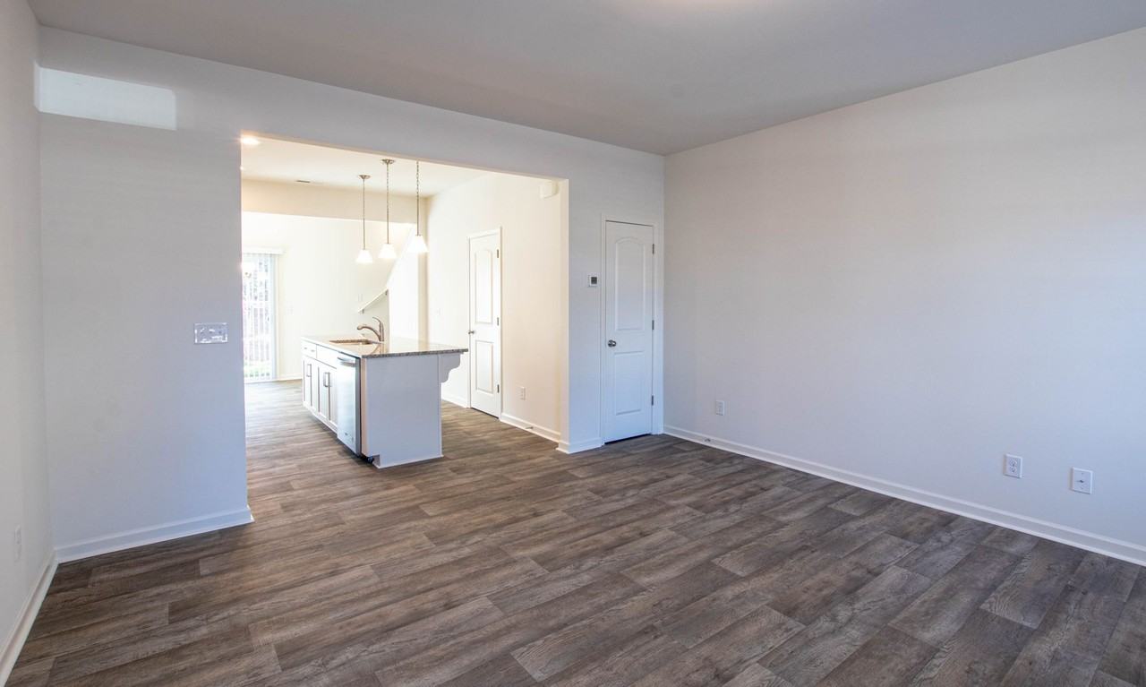 8579 Forest Point Rd Nw - Photo 5 of 27