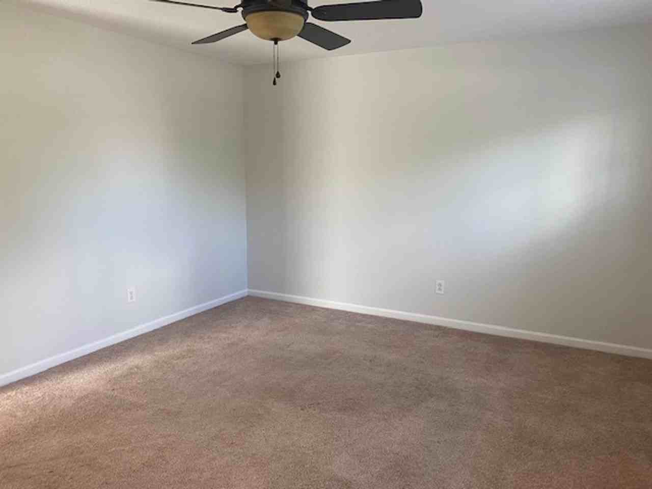 4402 Betty Ln - Photo 4 of 21