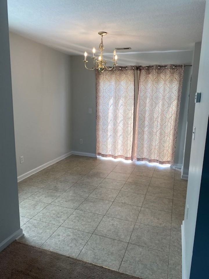 4402 Betty Ln - Photo 7 of 20