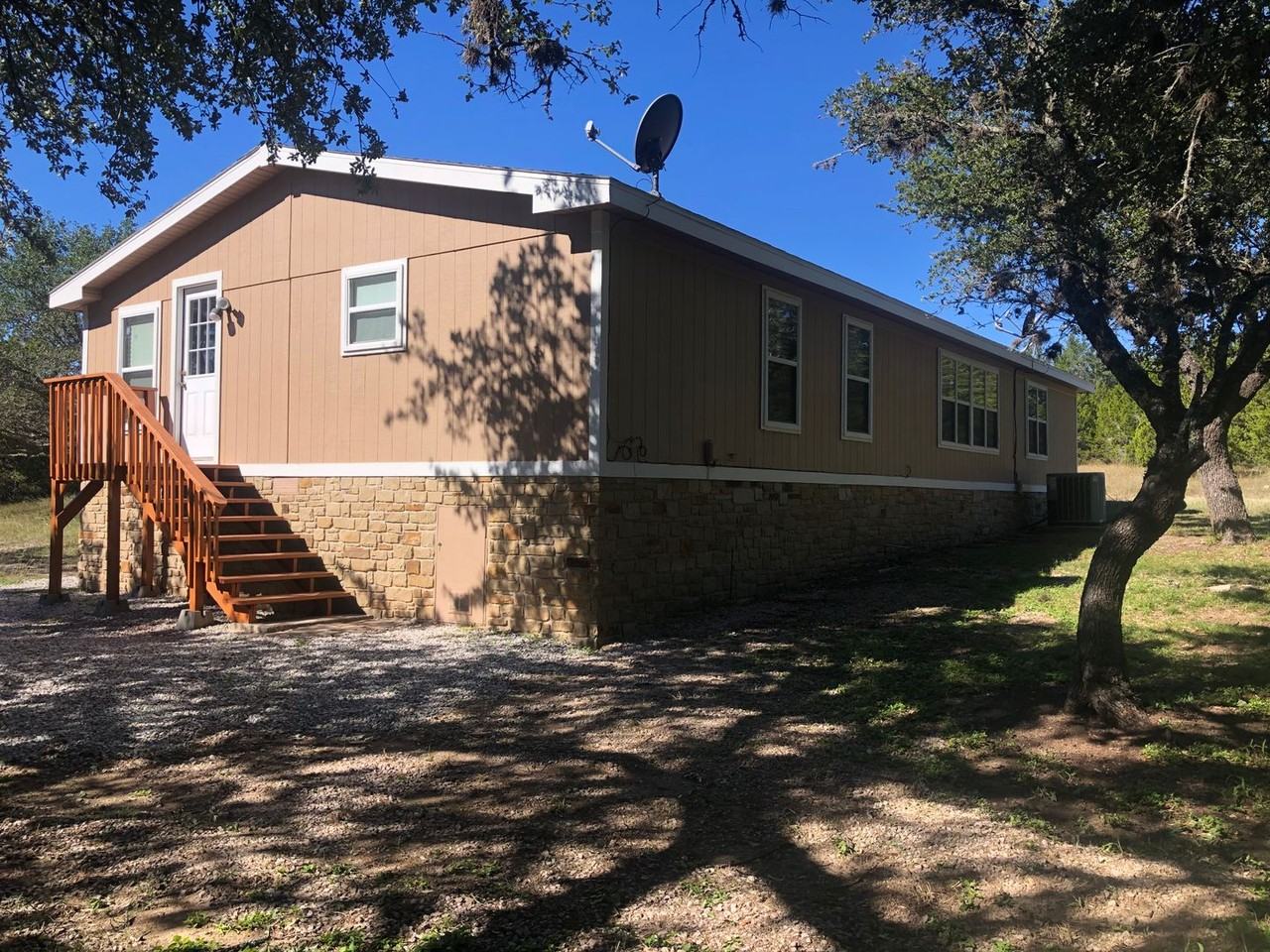 2916 County Road 408 - Photo 2 of 20