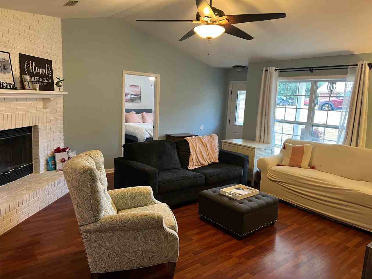 55 Rolling Pines Dr - Photo 2 of 21