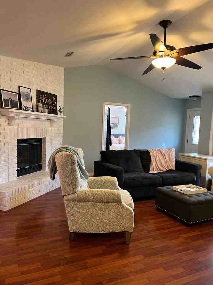 55 Rolling Pines Dr - Photo 3 of 21