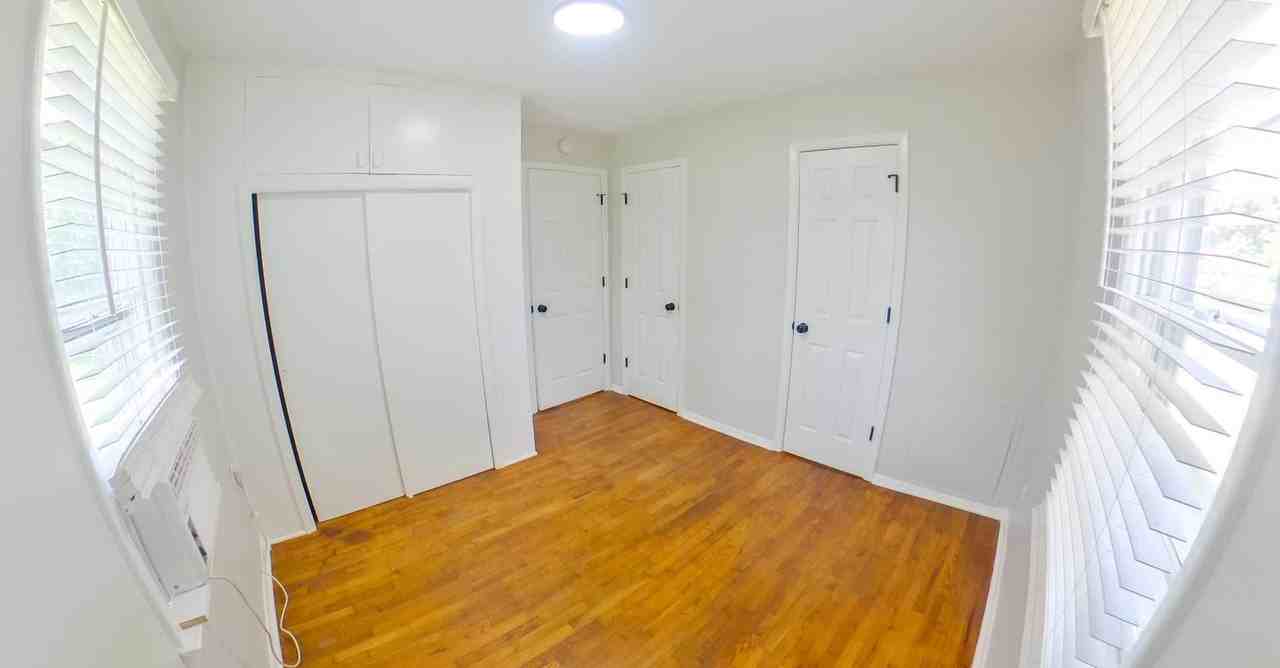 201 Westwood Rd - Photo 5 of 8