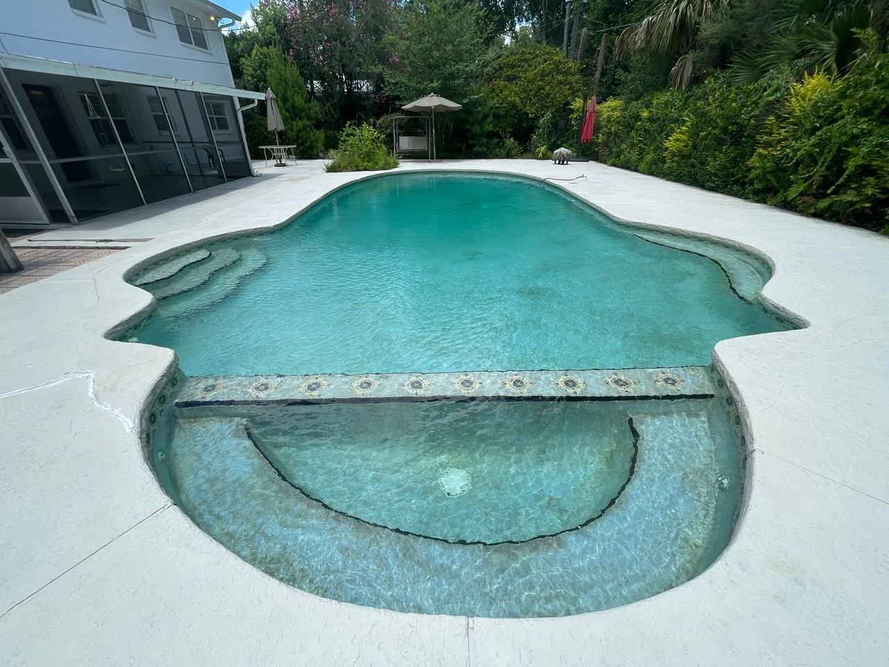 1411 Nw 47th Ter - Photo 3 of 27