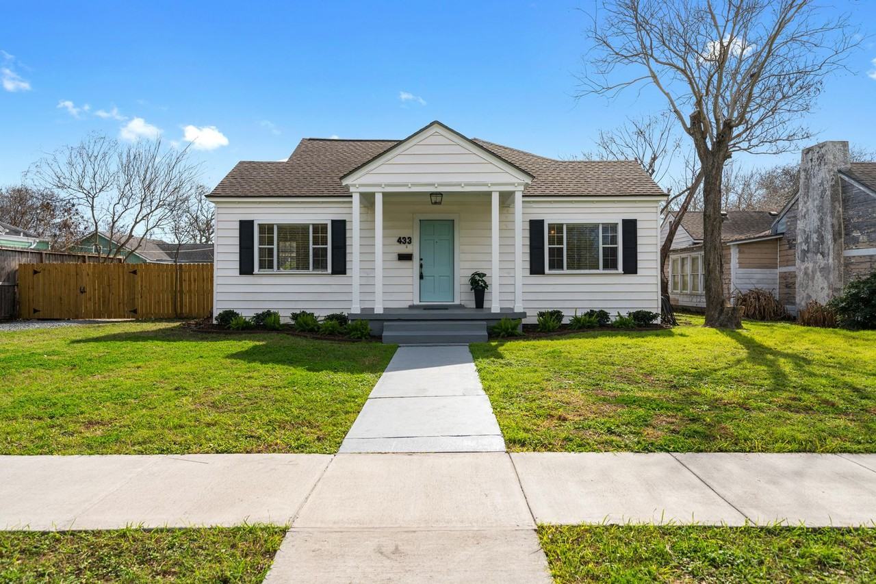 433 Cole Street - Photo 2 of 34