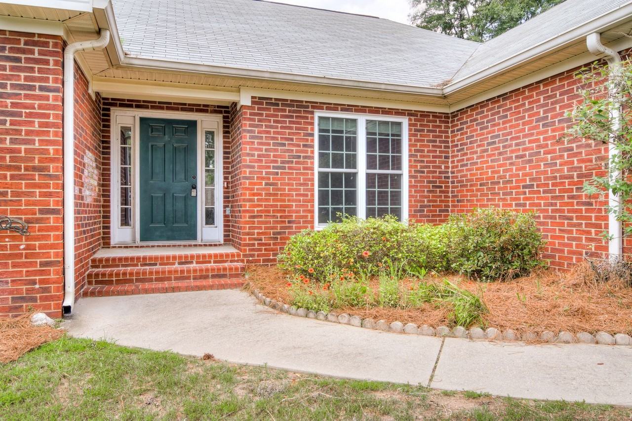 952 Hunting Horn Way W - Photo 4 of 45