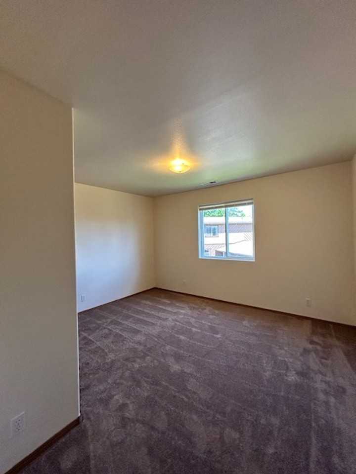 129 Bing Ct - Photo 5 of 14