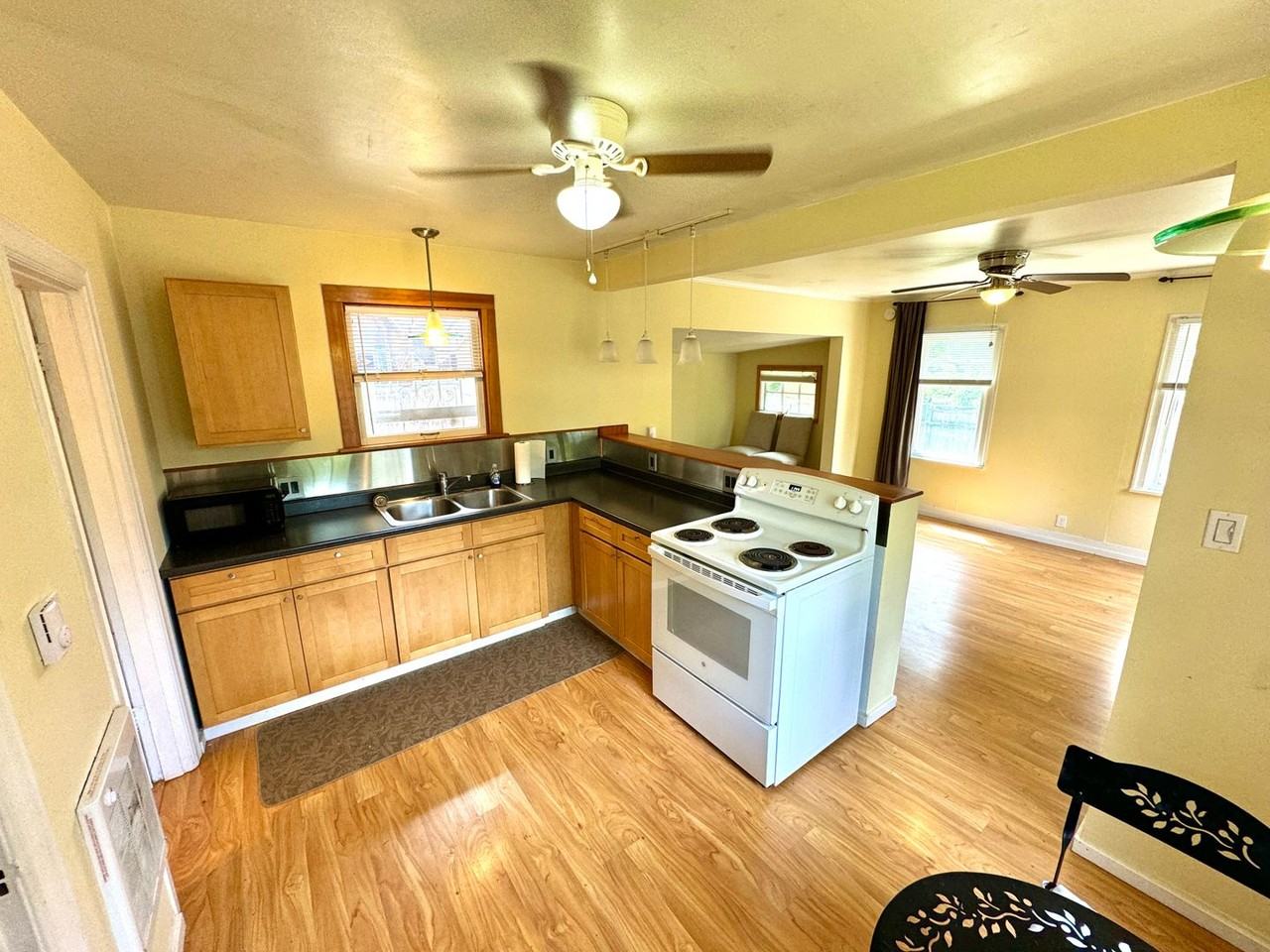 554 N 137th St #A - Photo 2 of 22