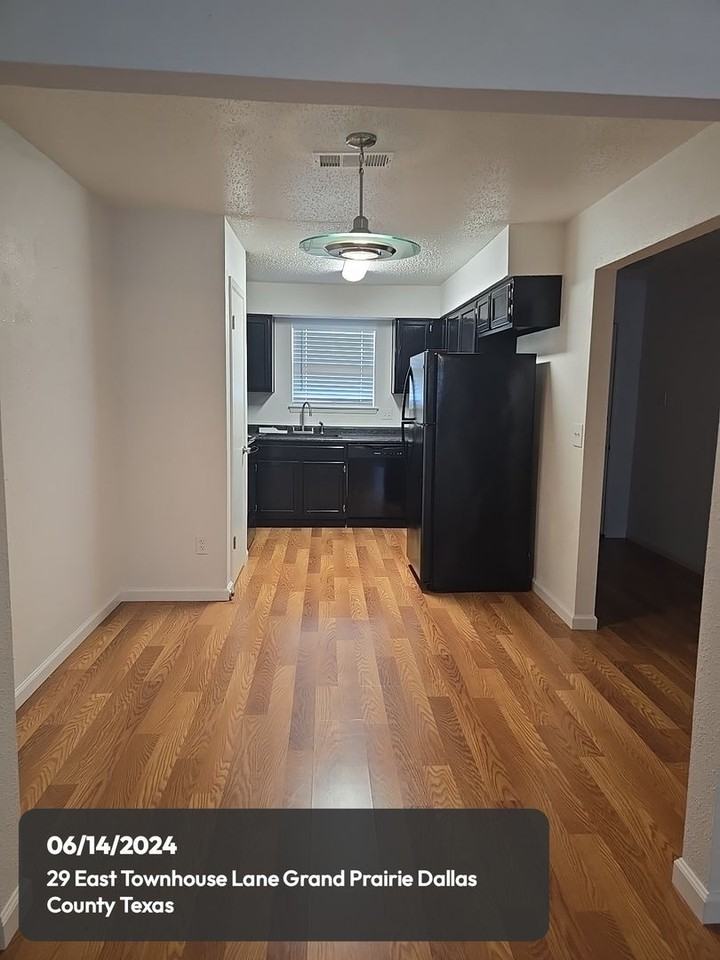 31 E Townhouse Ln - Photo 2 of 17