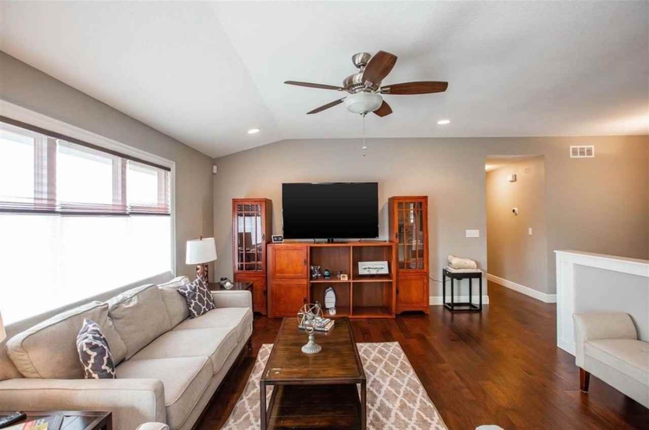 8786 S Kelliann Way - Photo 3 of 28