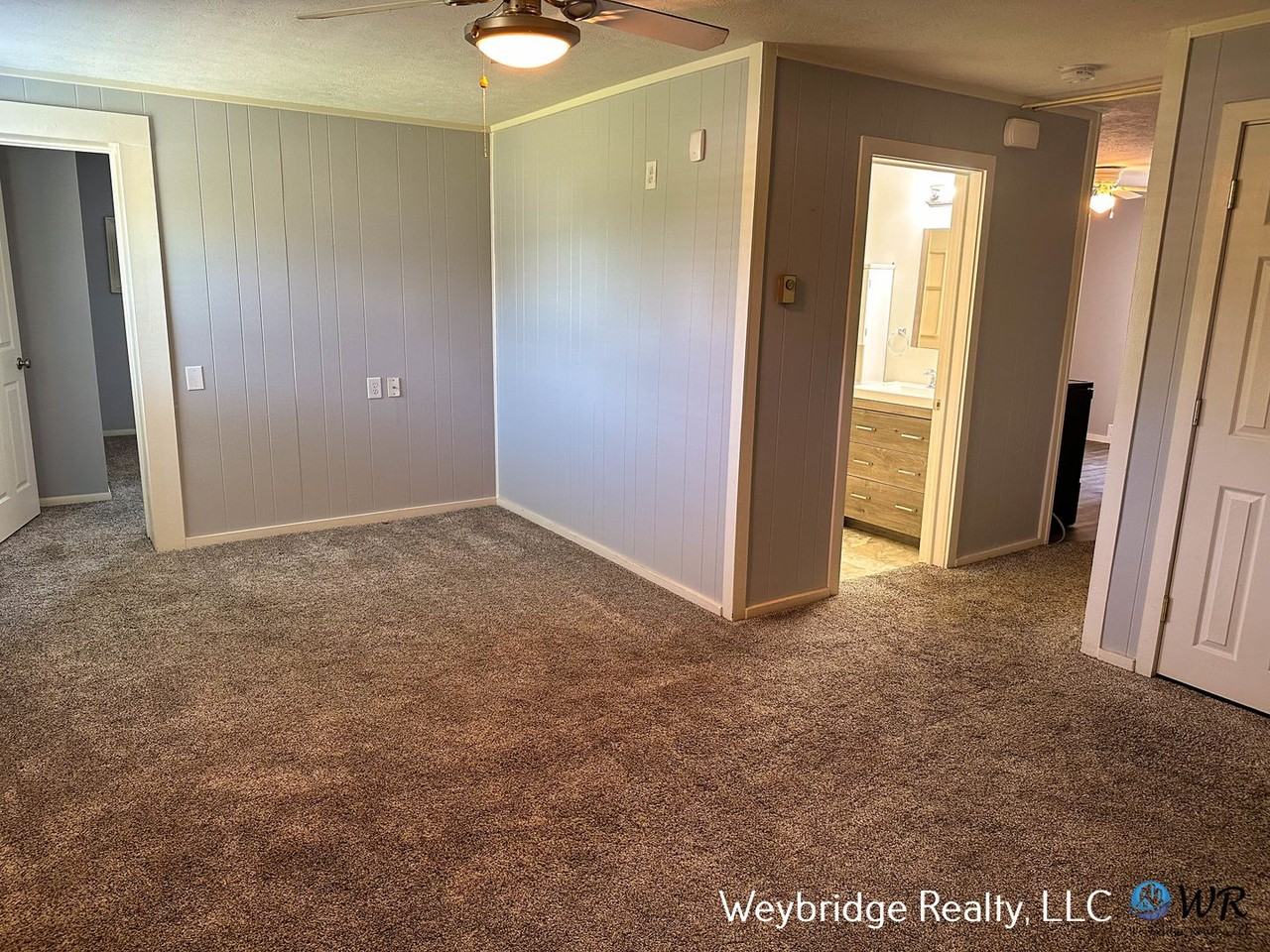 3877 Kraus Ln - Photo 3 of 13