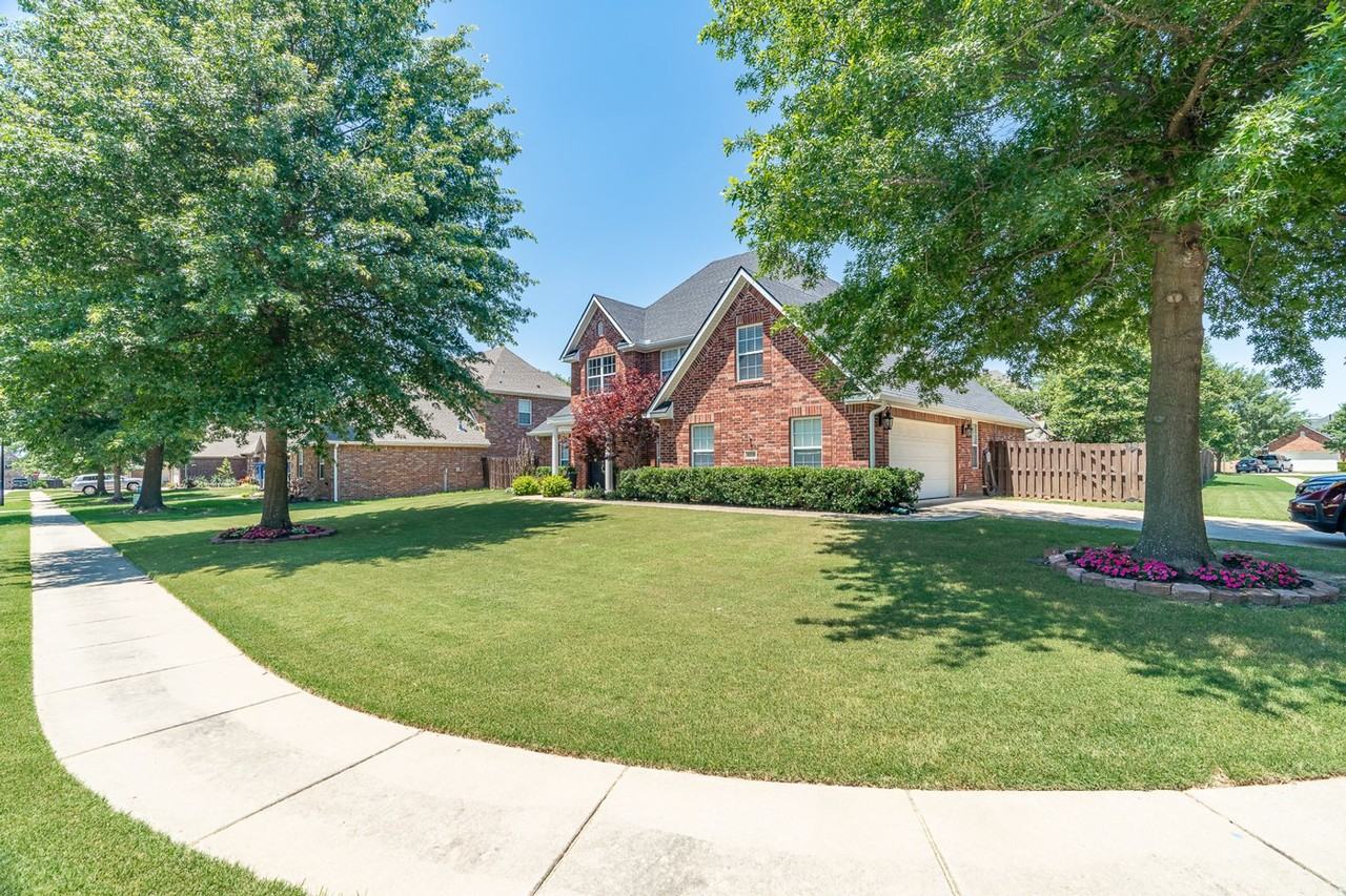 4110 W Mossy Rock Dr - Photo 3 of 31