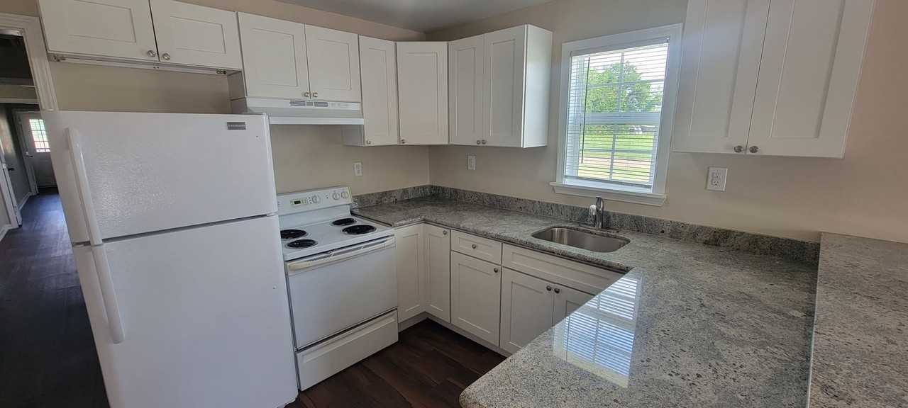 4505 - 07 Dale St - Photo 5 of 11