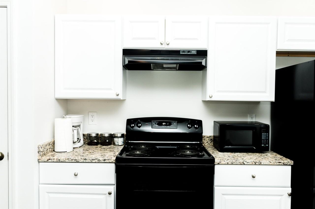 1117 S Dupre St #1119 - Photo 3 of 7