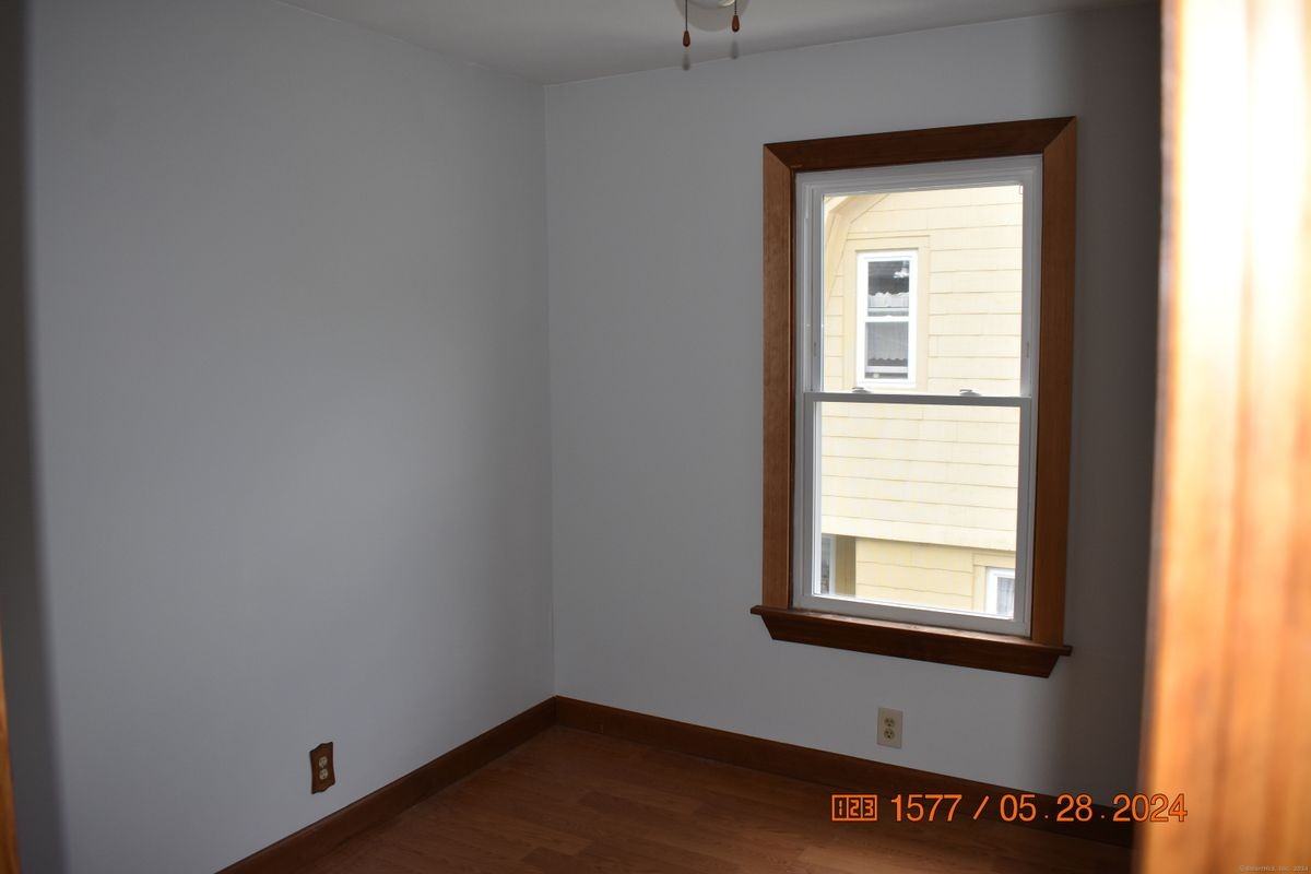 39 Highland Ave - Photo 3 of 8