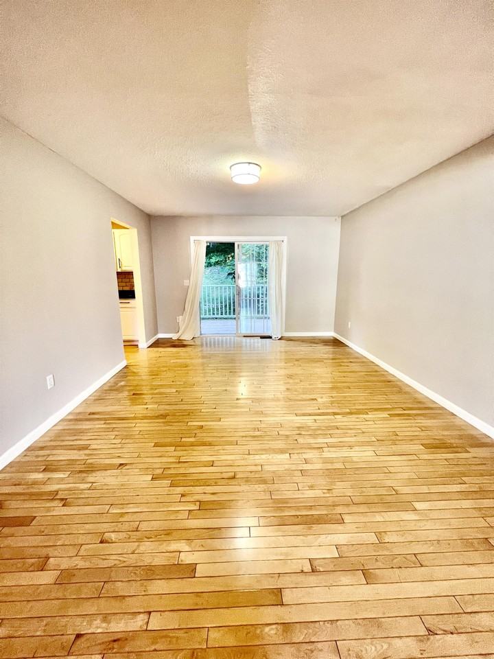 229 Palisades Dr #1 - Photo 6 of 44