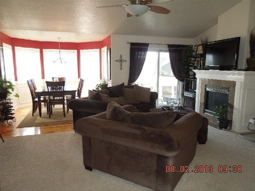 1489 E 15th N #1 - Photo 2 of 11
