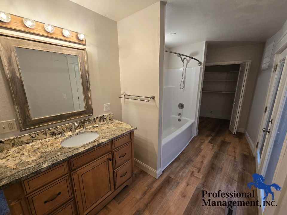 3769 Heritage Dr - Photo 6 of 11