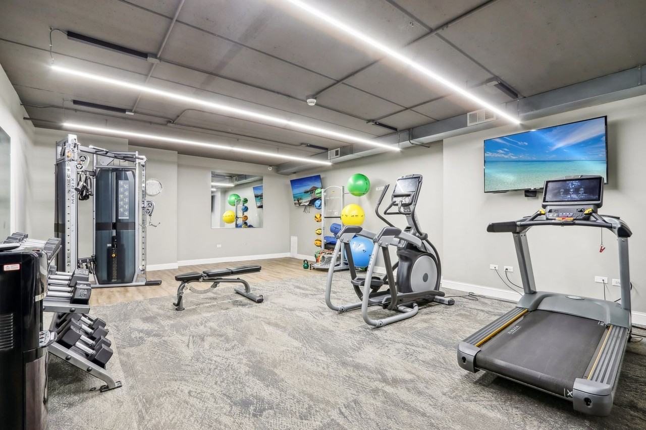 Two Itasca Place Apartment Homes - Photo 2 of 5