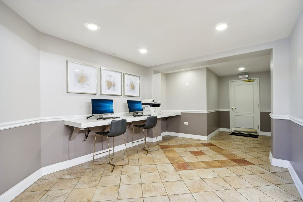 Two Itasca Place Apartment Homes - Photo 3 of 5