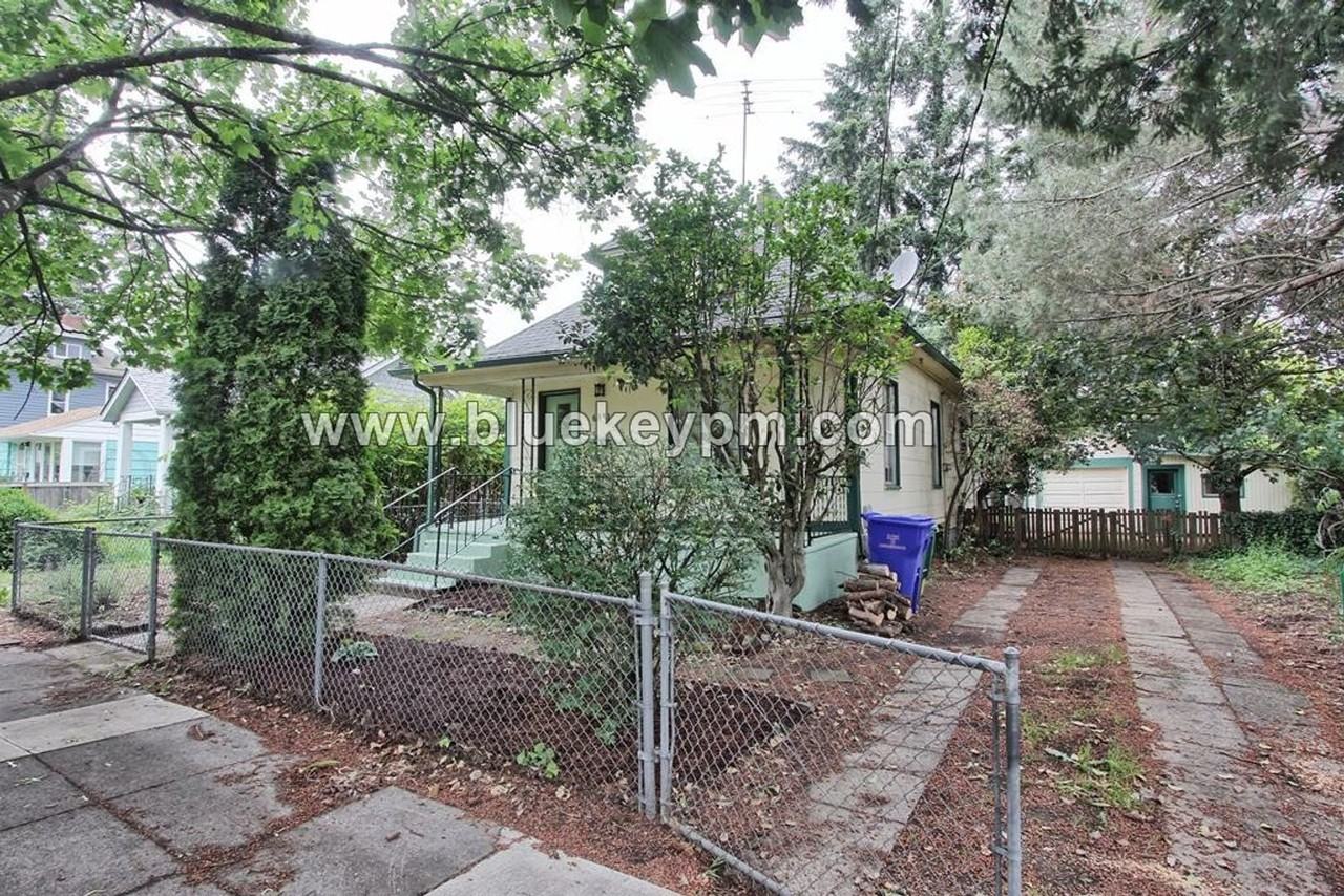 6131 Ne Vera St - Photo 2 of 17