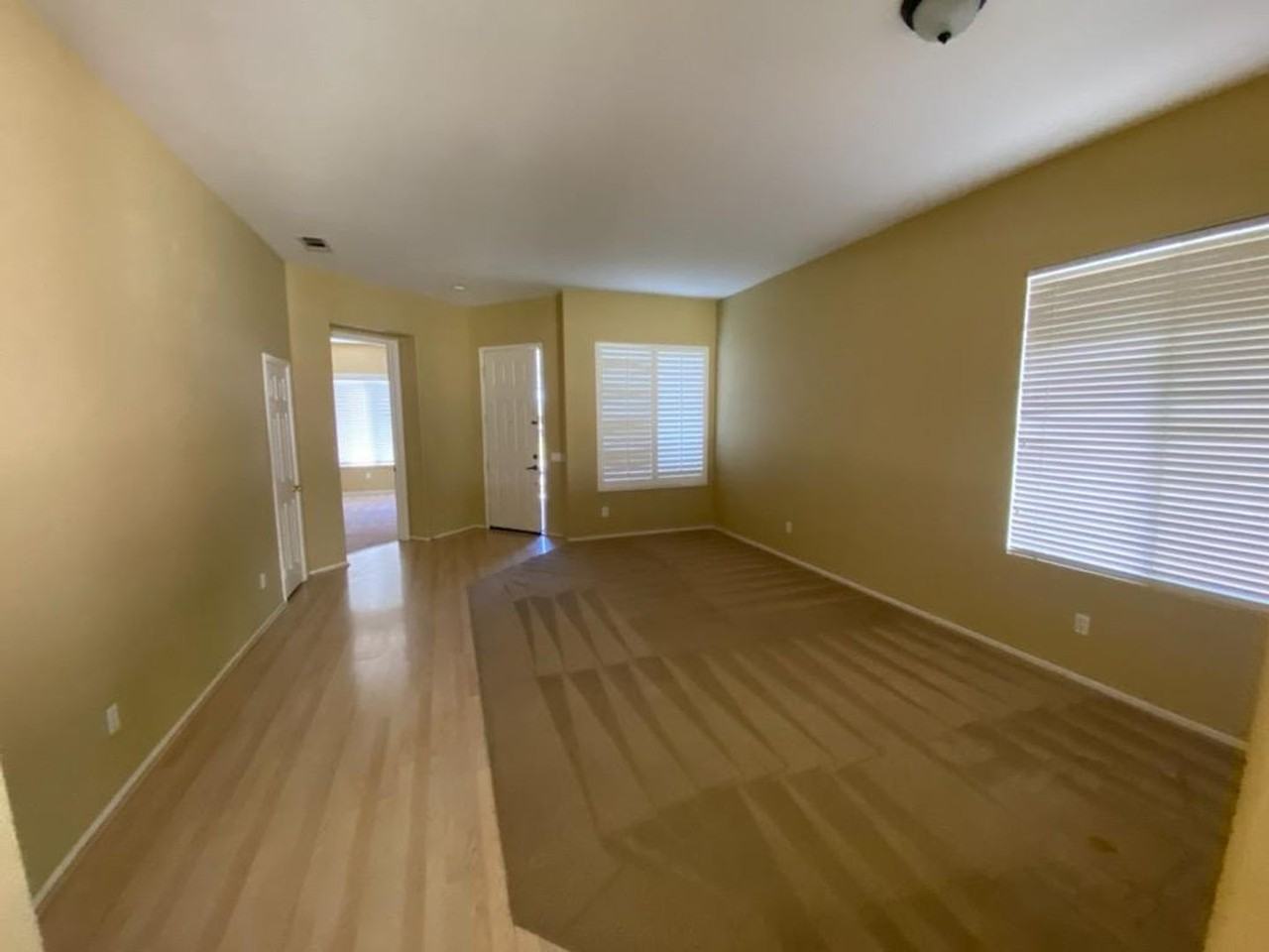 33076 Tivoli St - Photo 3 of 18