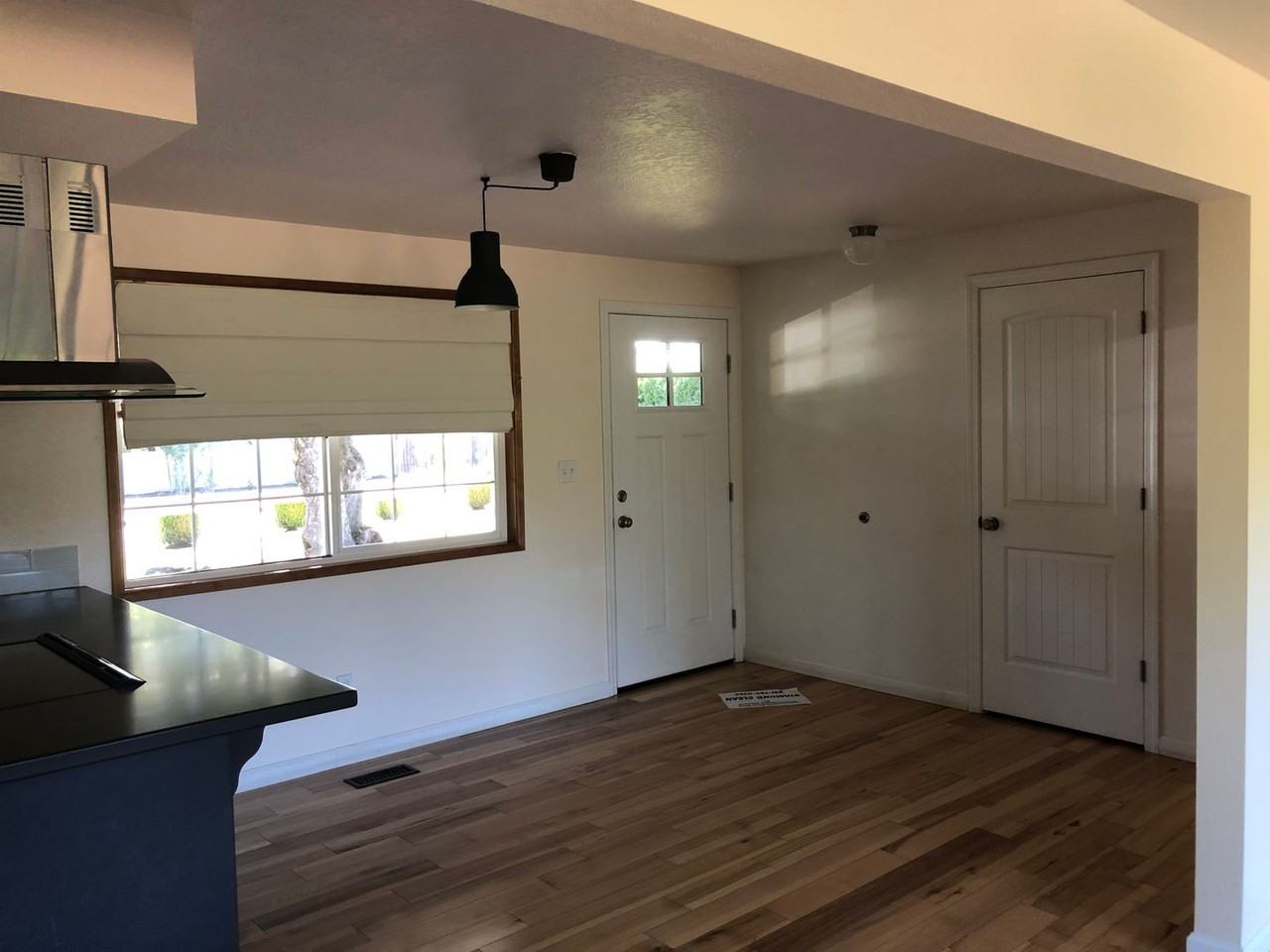 2140 Nw 23rd St - Photo 2 of 23