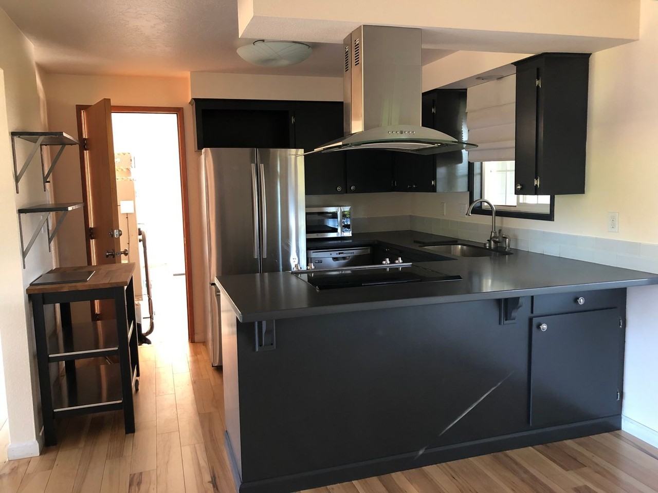 2140 Nw 23rd St - Photo 4 of 23