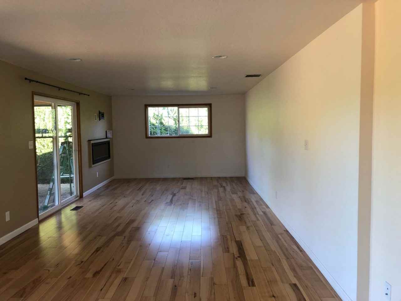 2140 Nw 23rd St - Photo 6 of 23