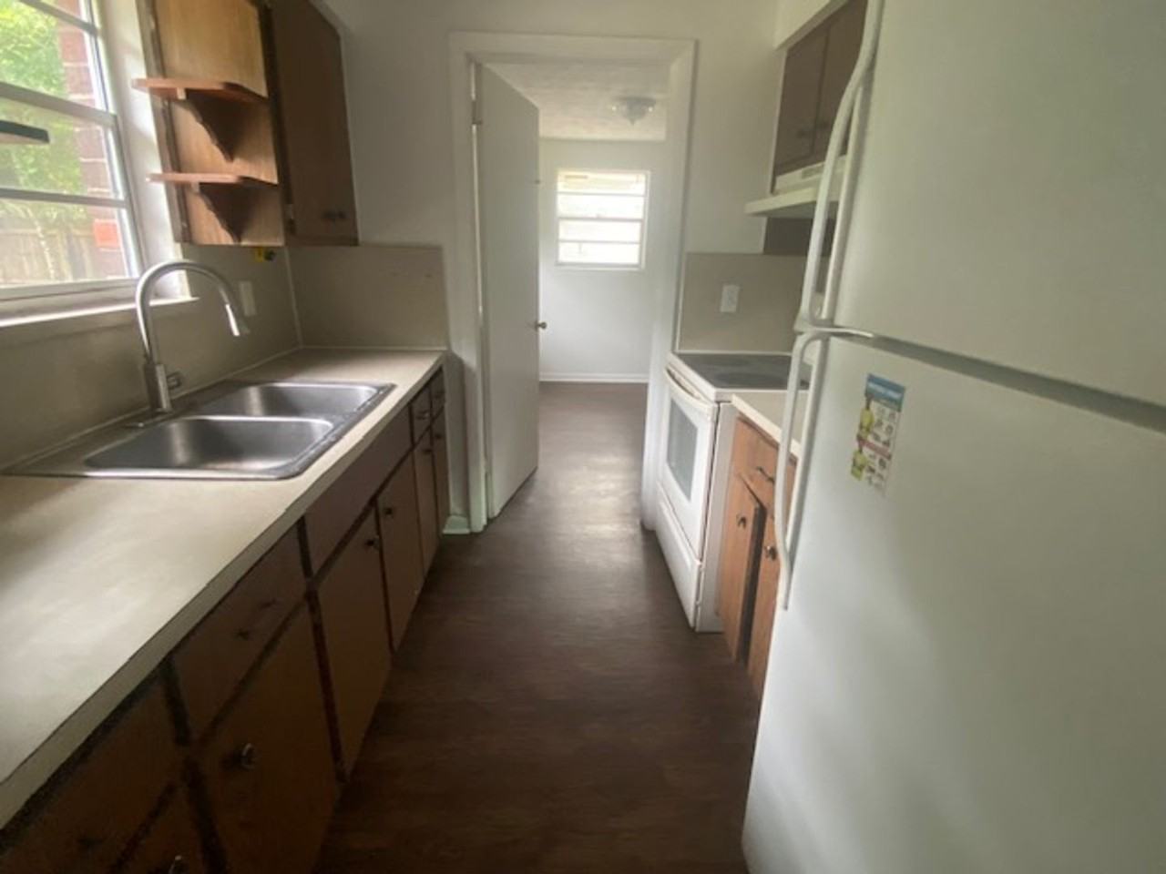 4305 Anson Dr - Photo 3 of 9