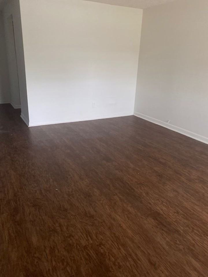 4305 Anson Dr - Photo 5 of 9