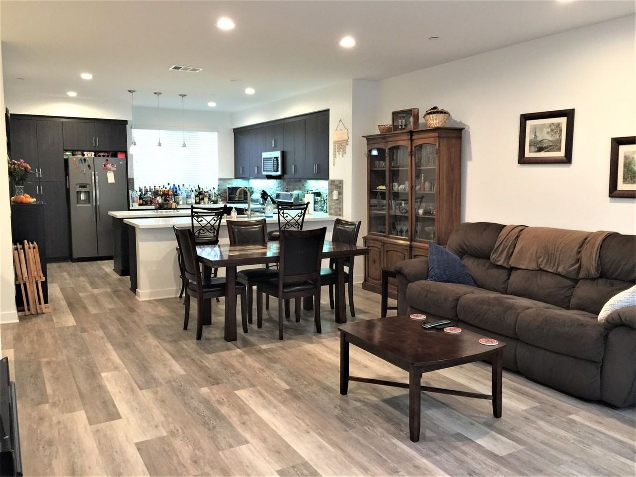 752 Shoreline Rd - Photo 7 of 27