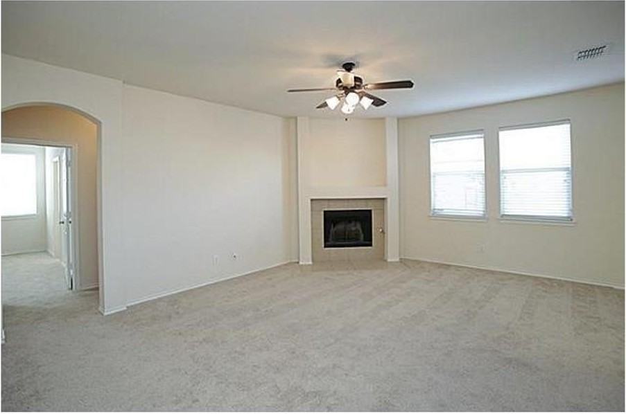 1407 Hazelwood Dr - Photo 2 of 23