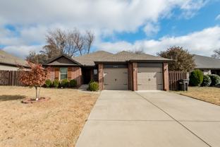 2403 S 11th Pl - Photo 1 of 1