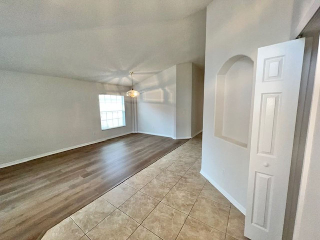 4119 Coralbrooke Grv - Photo 3 of 50