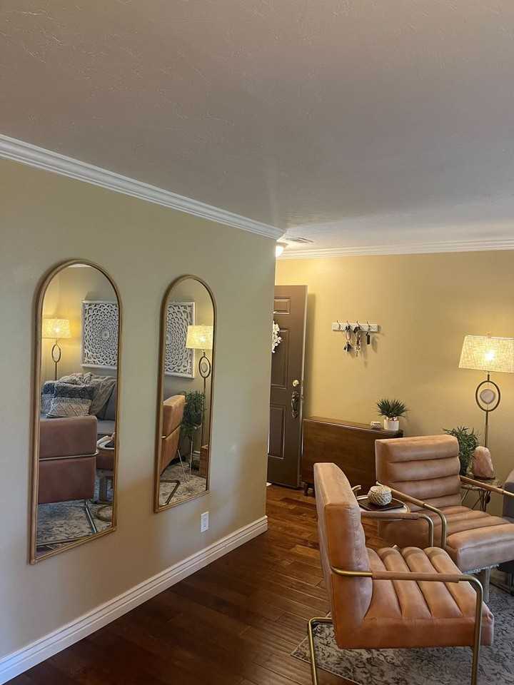 635 W Jefferson Pl #3 - Photo 3 of 12
