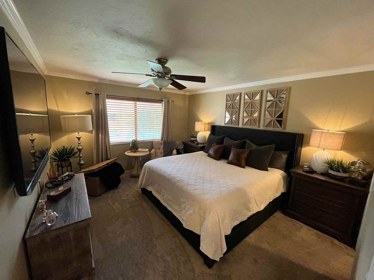 635 W Jefferson Pl #3 - Photo 6 of 12