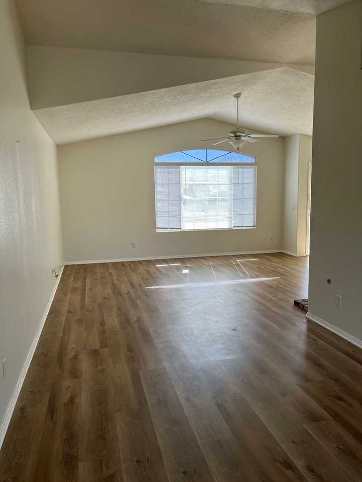 8250 Durango Avenue - Photo 6 of 17