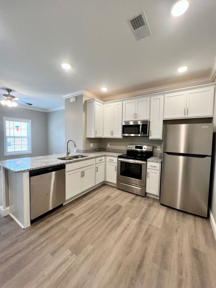 Keystone Commons / 2146 - Photo 2 of 22