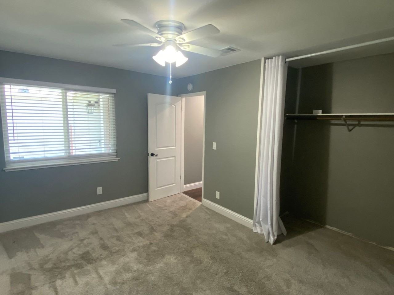 205 Almondtree Ln - Photo 7 of 10