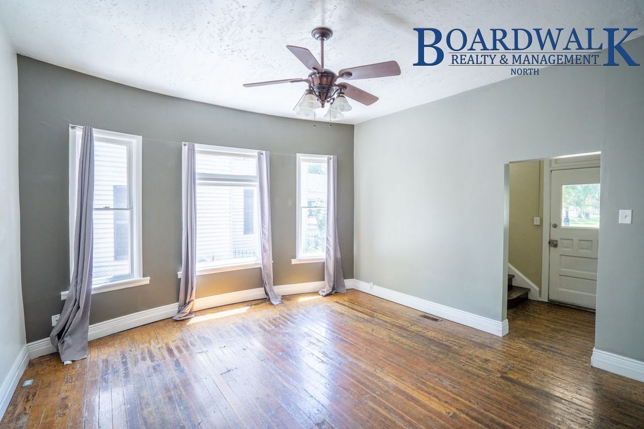 2456 Madison Ave - Photo 4 of 24